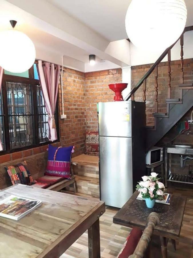 Baan Chiang Mai Hostel ภายนอก รูปภาพ