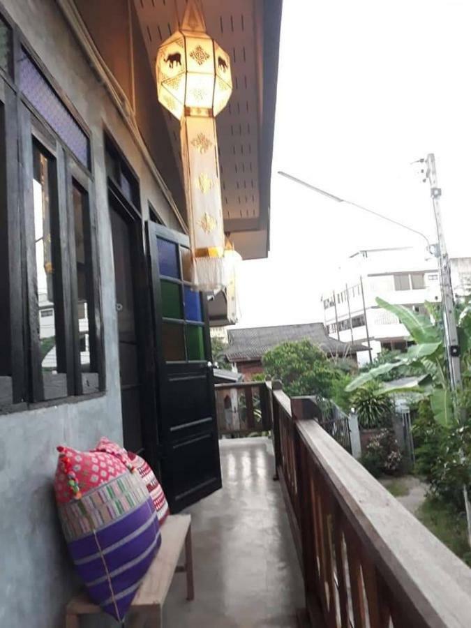 Baan Chiang Mai Hostel ภายนอก รูปภาพ